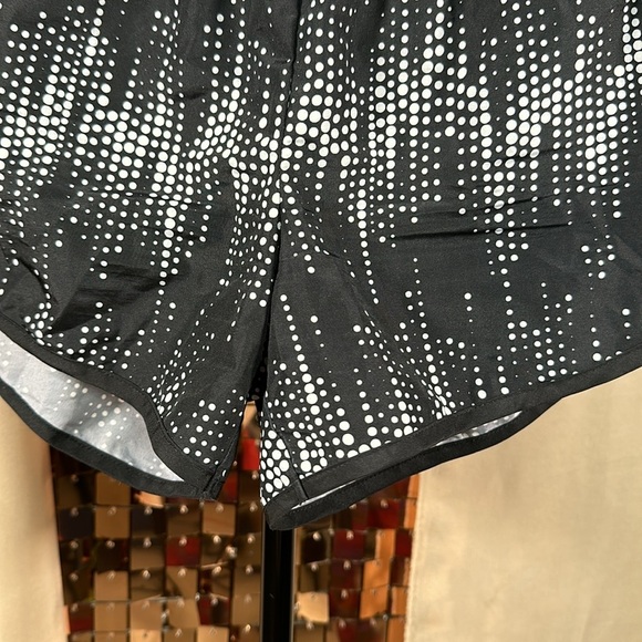 Danskin Now Black & Cream Polka Dot Running Sporty Athletic Athleisure Shorts S - Picture 9 of 9